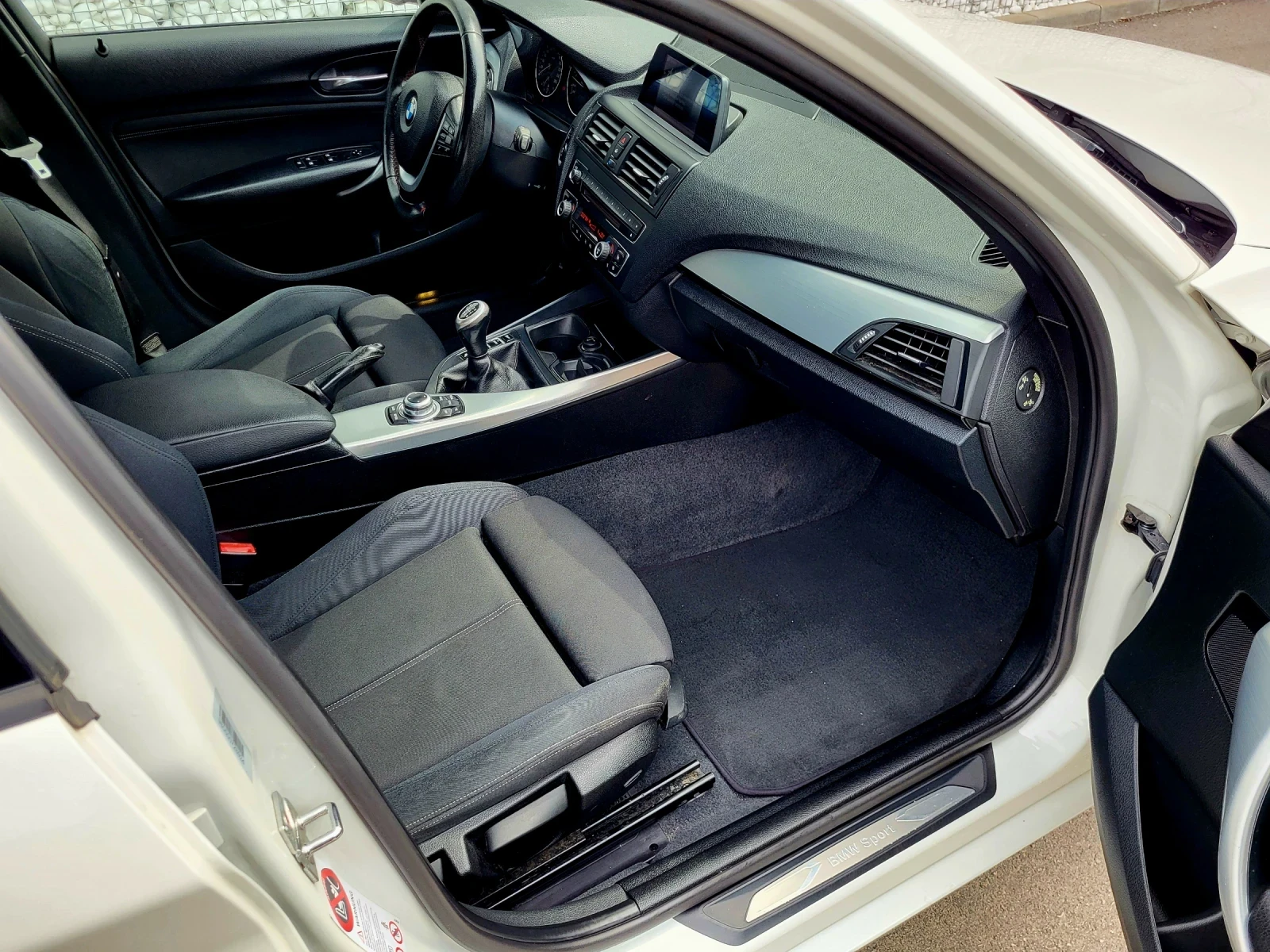 BMW 118 118 SPORT 170p.s., снимка 11 - Автомобили и джипове - 54773582