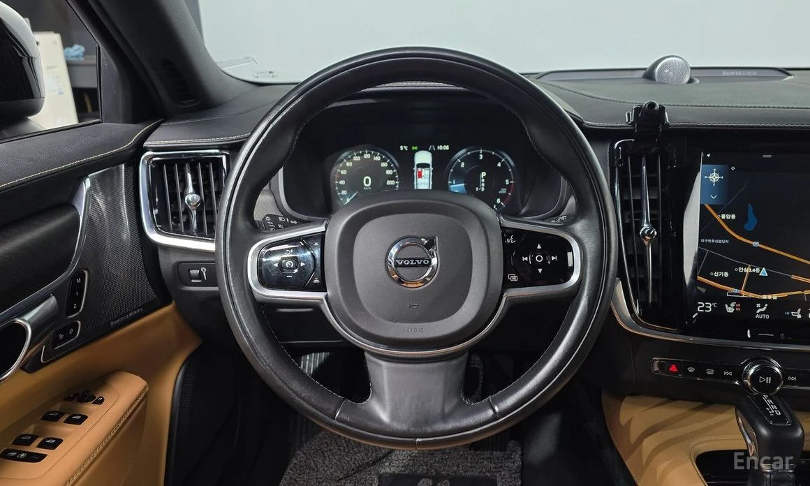 Volvo V90, снимка 13 - Автомобили и джипове - 54880134