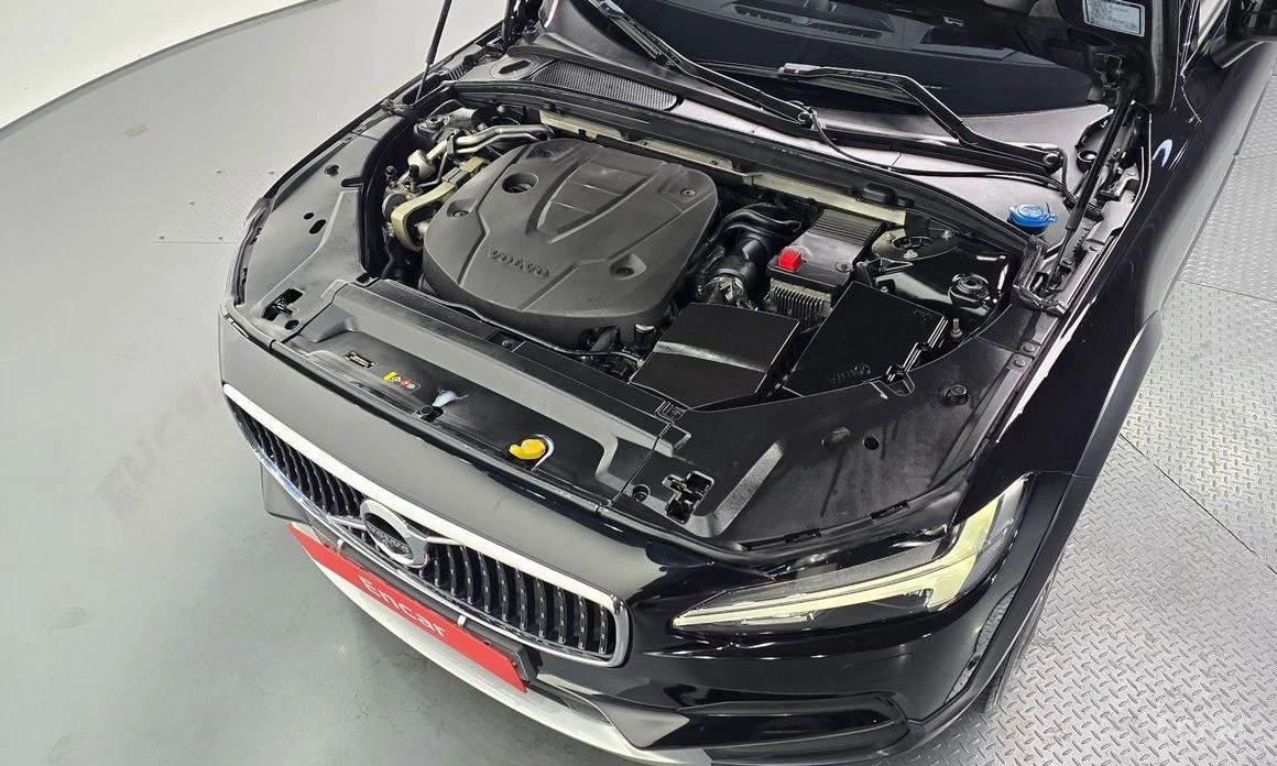 Volvo V90, снимка 6 - Автомобили и джипове - 54880134