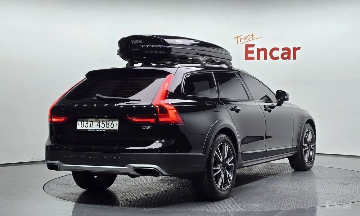 Volvo V90, снимка 2 - Автомобили и джипове - 54880134