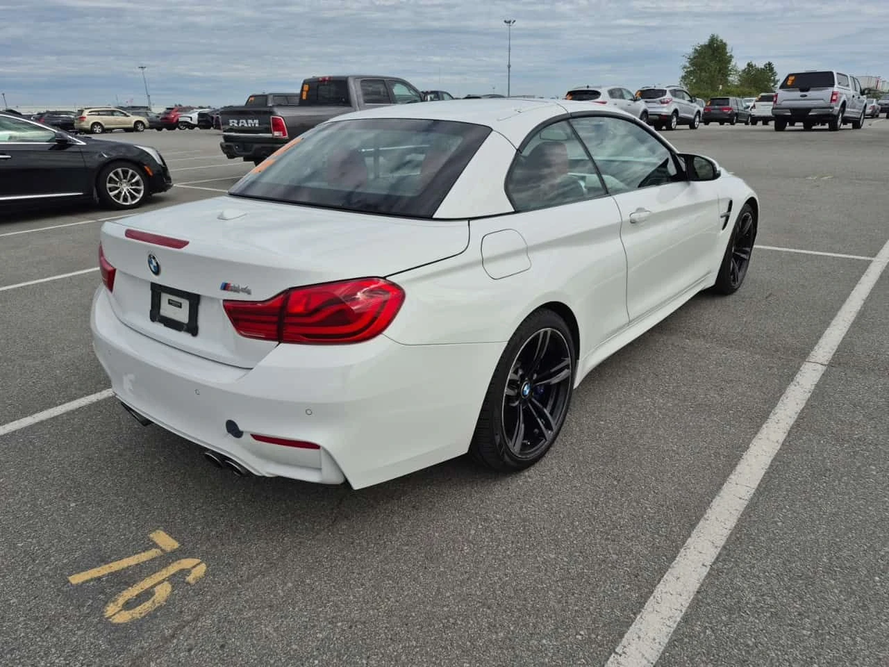 BMW M4 Ръчка * Cabrio * Един собственик * Без инциденти *, снимка 3 - Автомобили и джипове - 54941442
