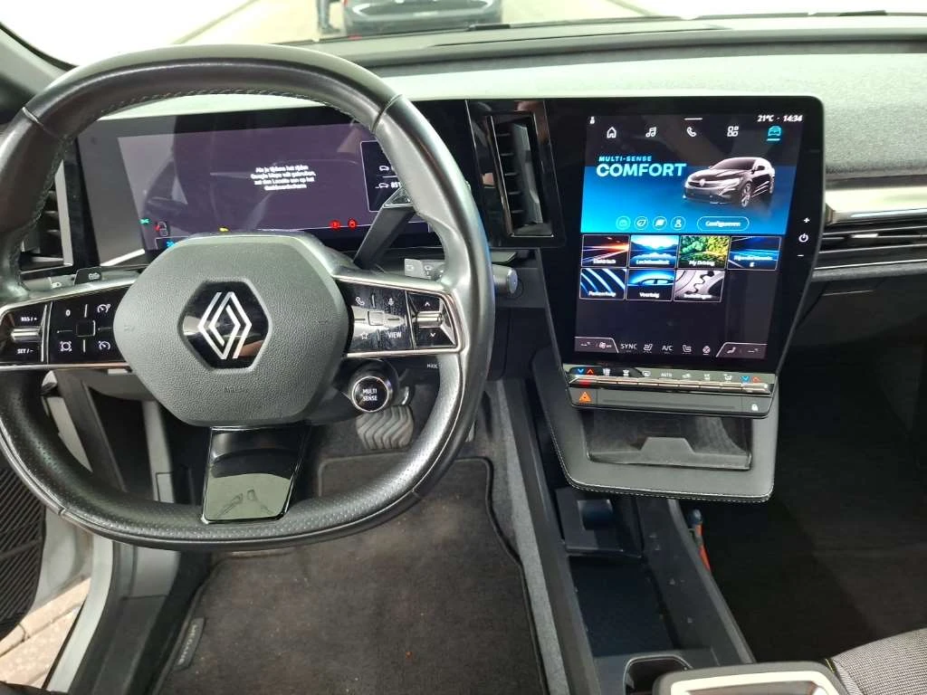 Renault Megane E-Tech Techno, снимка 12 - Автомобили и джипове - 55349764