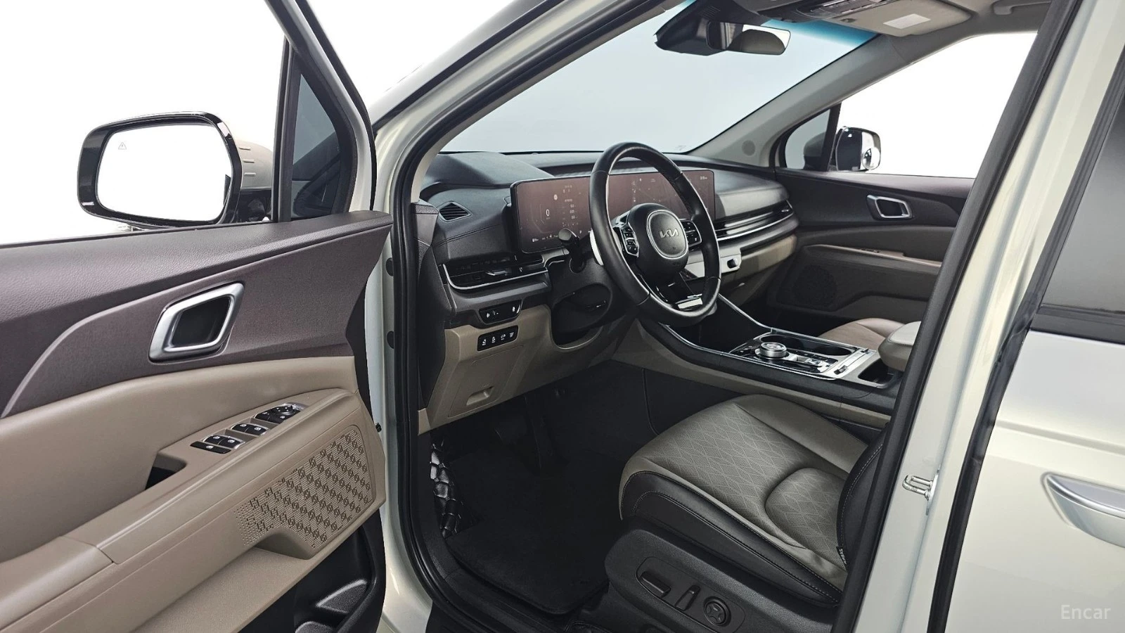 Kia Carnival HYBRID* NOBLESSE* TV* 360* HUD* ПОДГРЕВ* ОБДУХВАНЕ, снимка 9 - Автомобили и джипове - 55491542