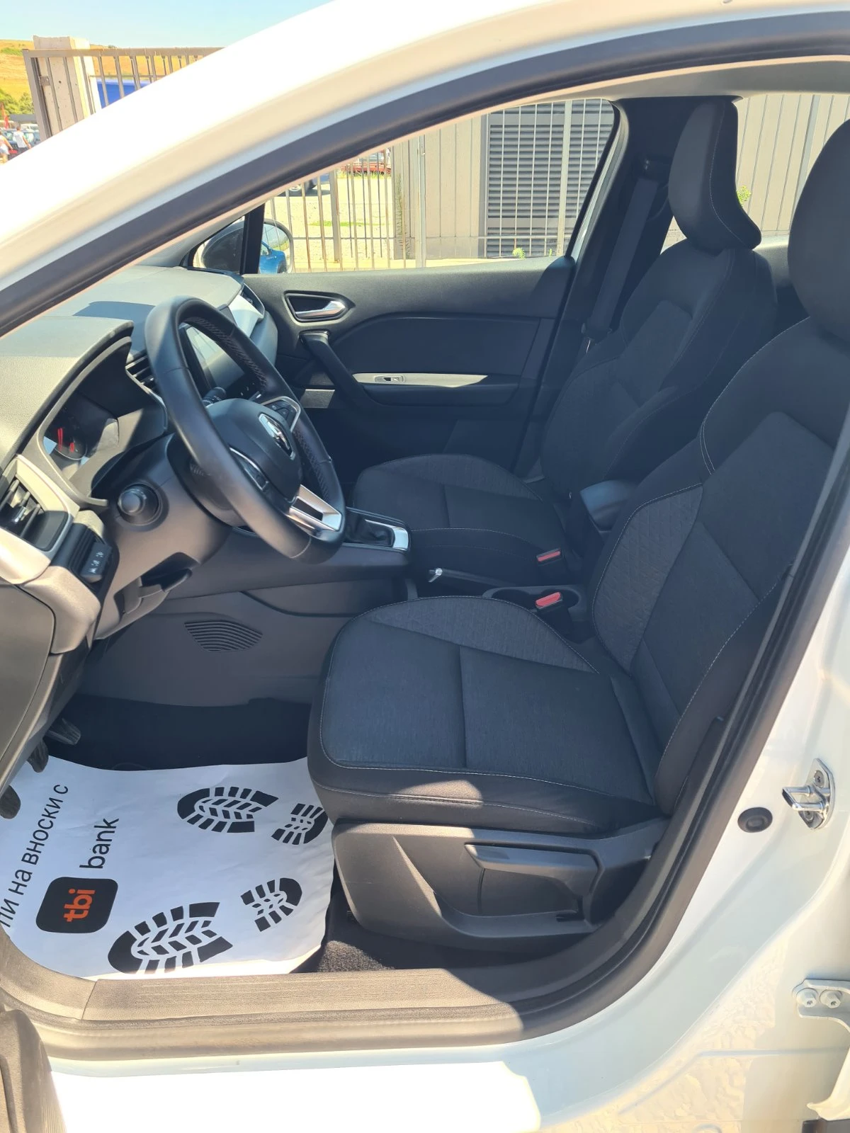 Renault Captur 1.0Turbo Navi LED Euro 6D, снимка 4 - Автомобили и джипове - 55509069