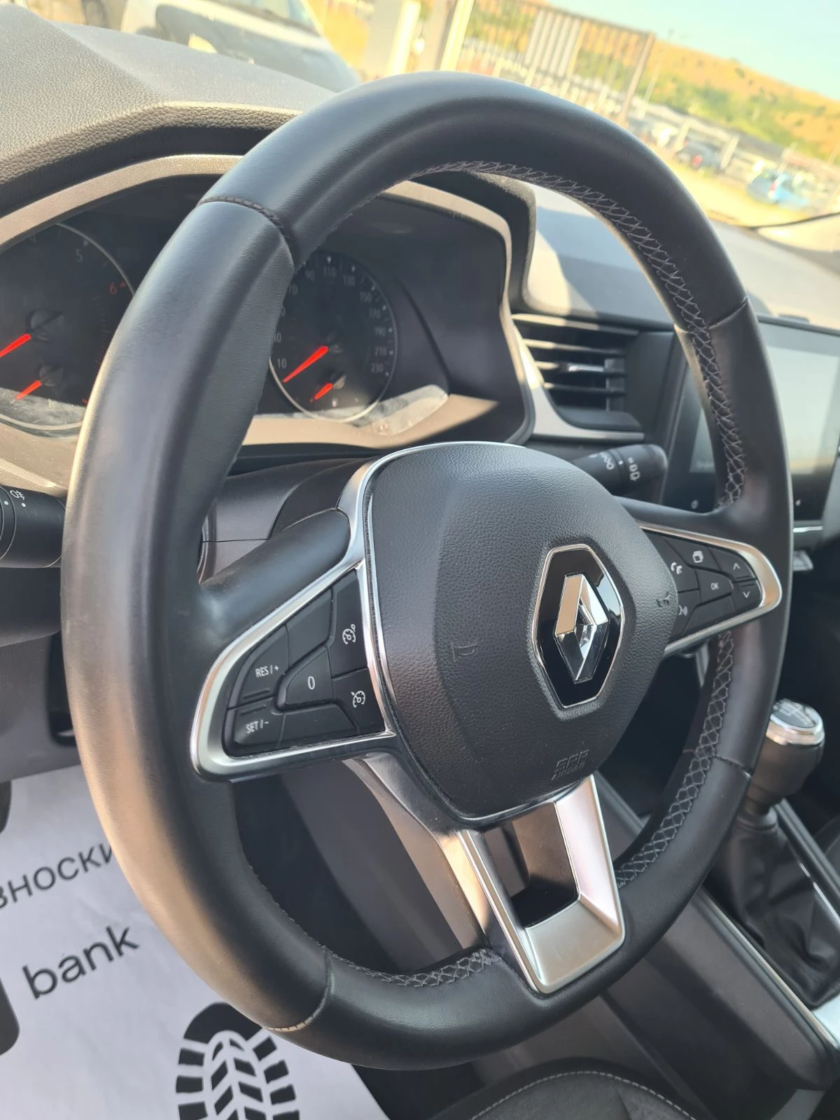 Renault Captur 1.0Turbo Navi LED Euro 6D, снимка 15 - Автомобили и джипове - 55509069