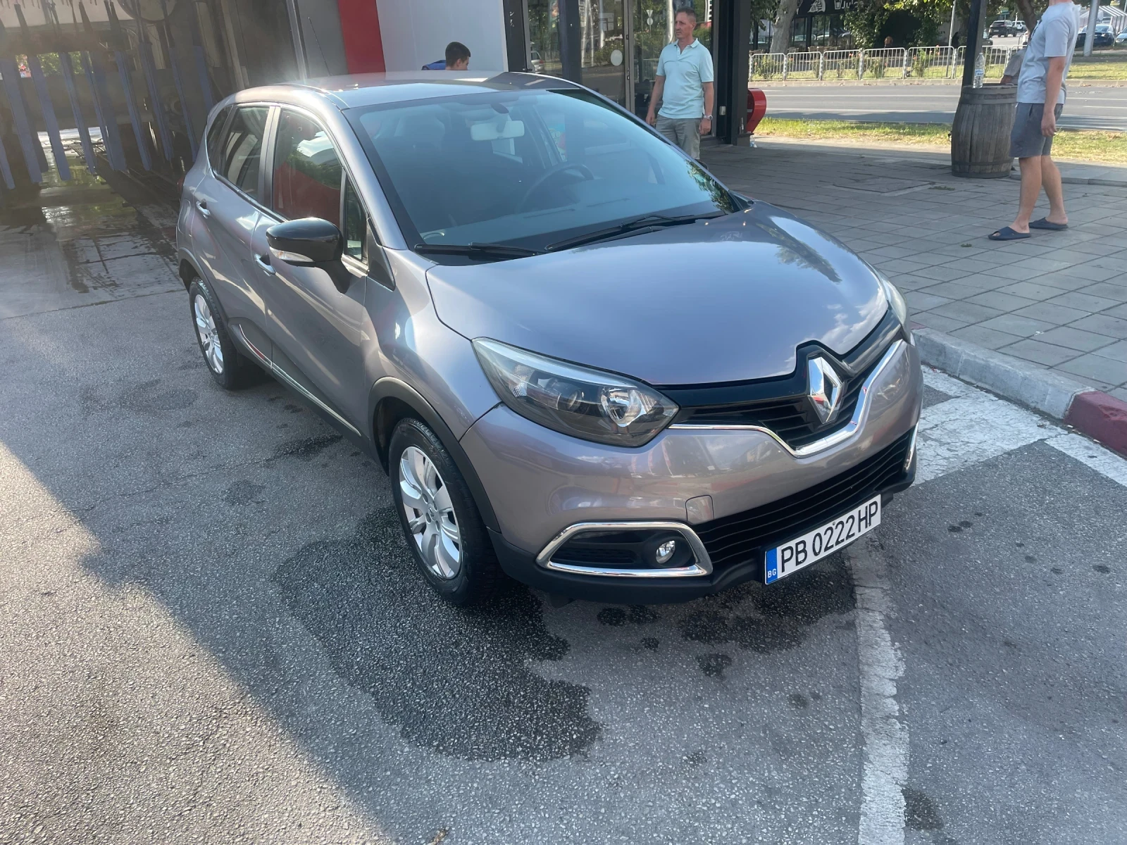 Renault Captur, снимка 2 - Автомобили и джипове - 55607179
