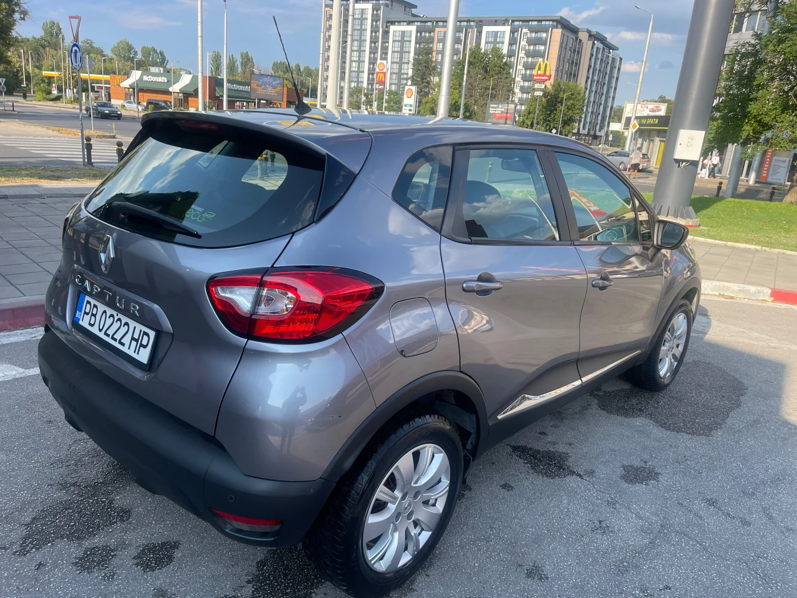 Renault Captur, снимка 5 - Автомобили и джипове - 55607179