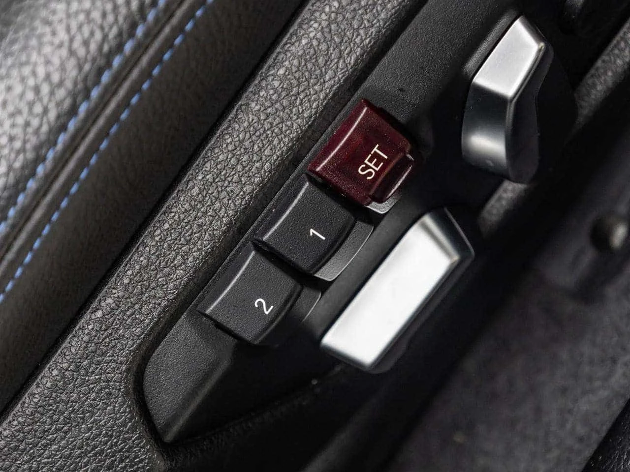 BMW 230 * i xDrive Premium Package Enhanced | M Sport, снимка 9 - Автомобили и джипове - 55723350