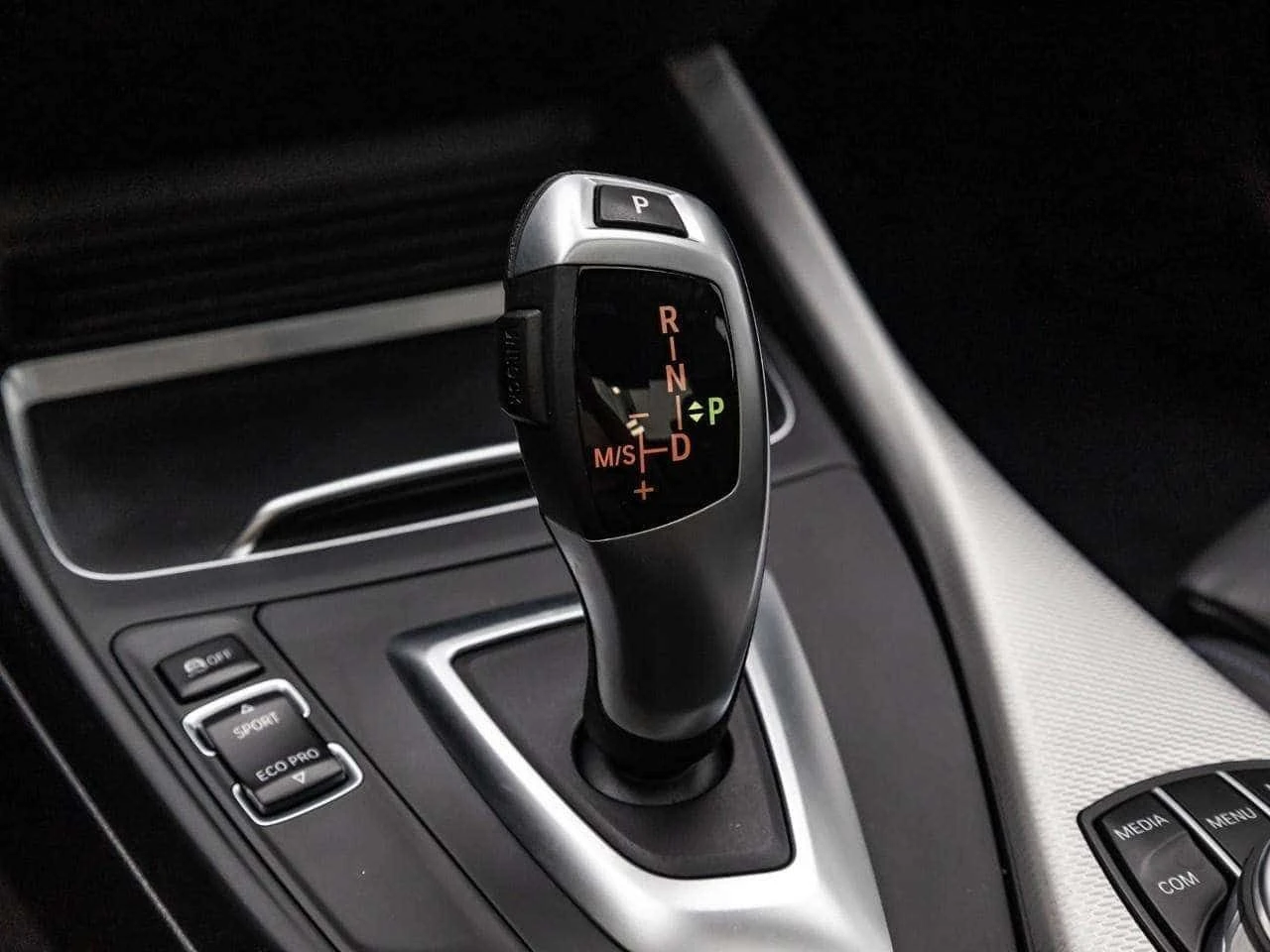 BMW 230 * i xDrive Premium Package Enhanced | M Sport, снимка 17 - Автомобили и джипове - 55723350