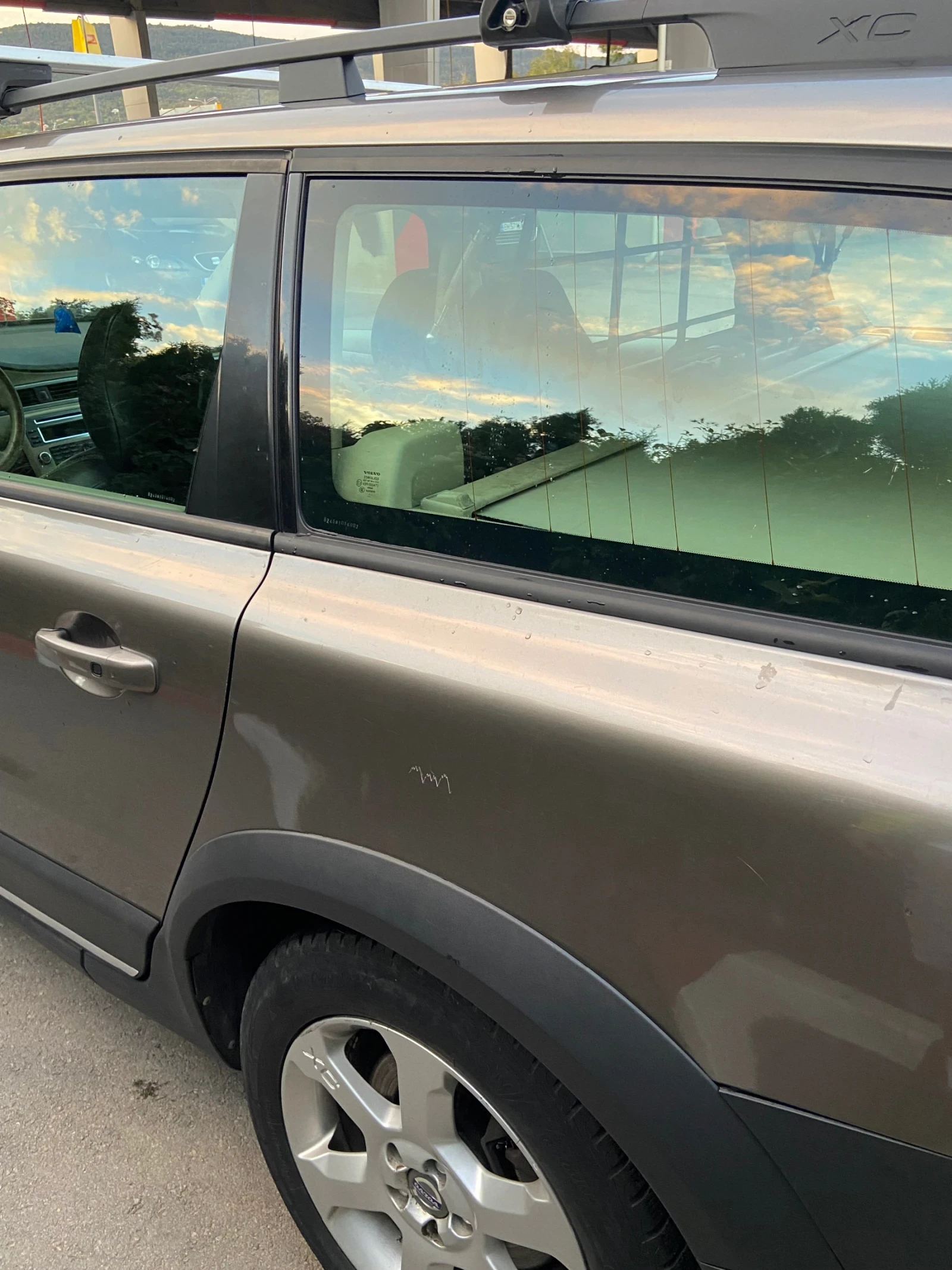 Volvo Xc70, снимка 9 - Автомобили и джипове - 56331380