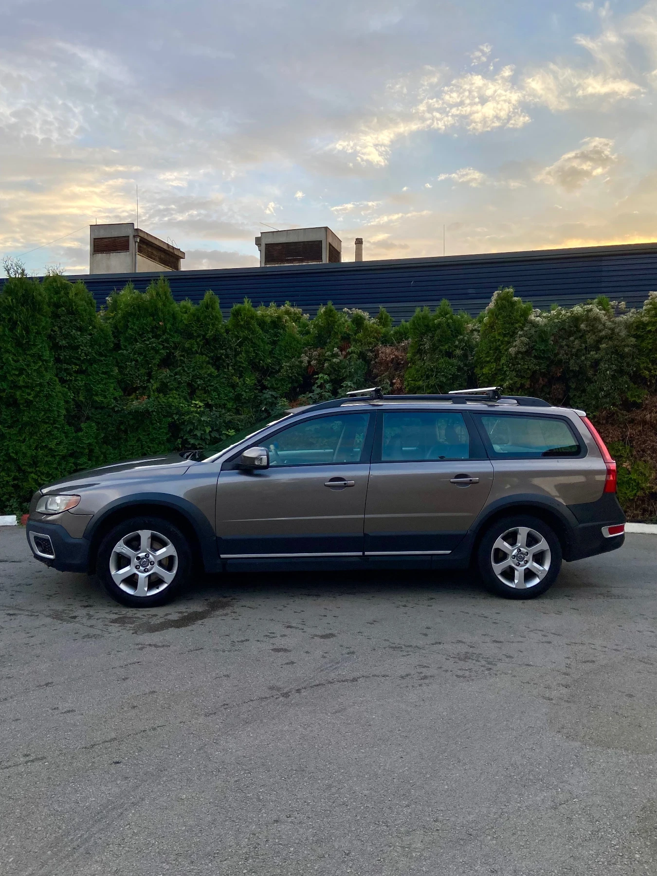 Volvo Xc70, снимка 4 - Автомобили и джипове - 56331380