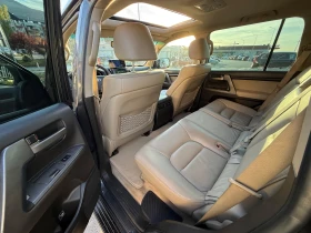 Toyota Land cruiser V8 ОТ ПЪРВИ СОБСТВЕНИК, снимка 9