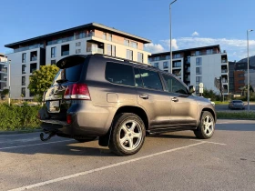 Toyota Land cruiser V8 ОТ ПЪРВИ СОБСТВЕНИК, снимка 5
