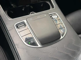 Mercedes-Benz GLC 300  AMG PACK / PANO / CARFAX / АВТОКРЕДИТ , снимка 11