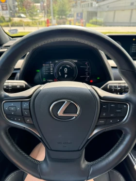 Lexus UX 250h 4x4, снимка 11