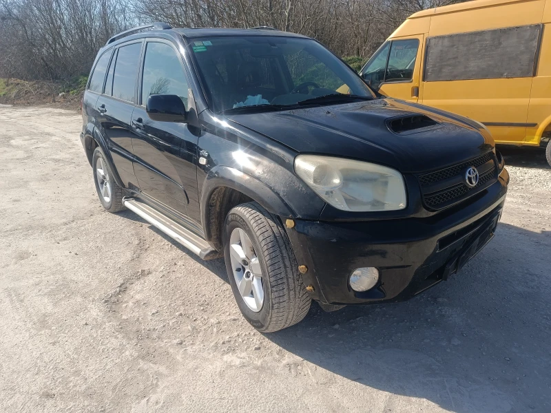 Toyota Rav4 2, 0 D4D, снимка 2 - Автомобили и джипове - 23221368