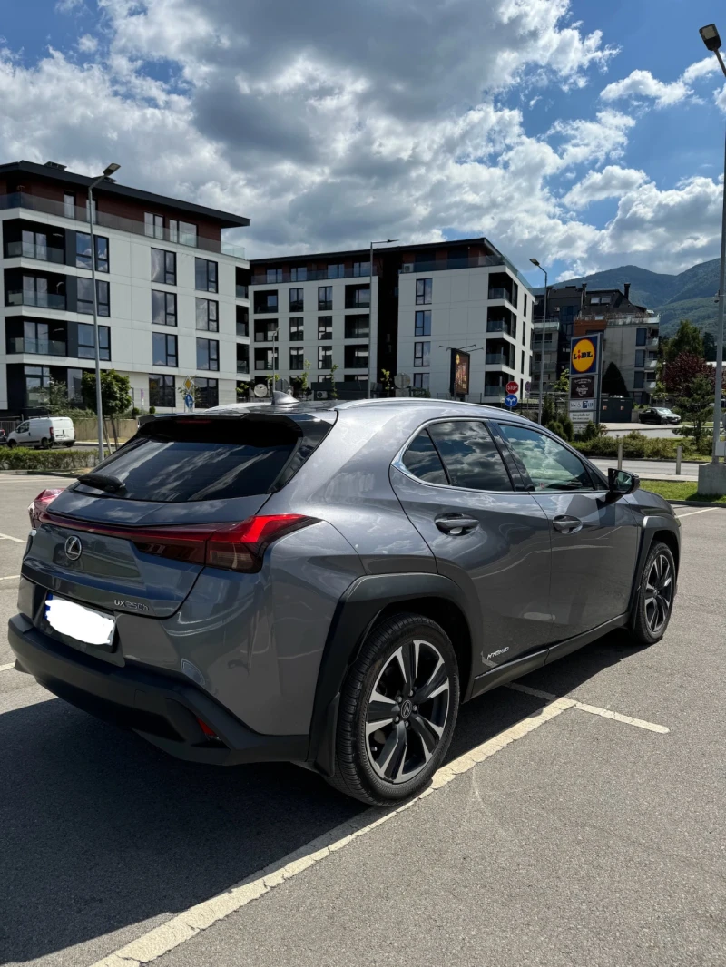 Lexus UX 250h 4x4, снимка 5 - Автомобили и джипове - 47186209