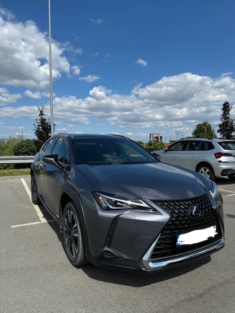 Lexus UX 250h 4x4, снимка 2 - Автомобили и джипове - 47186209