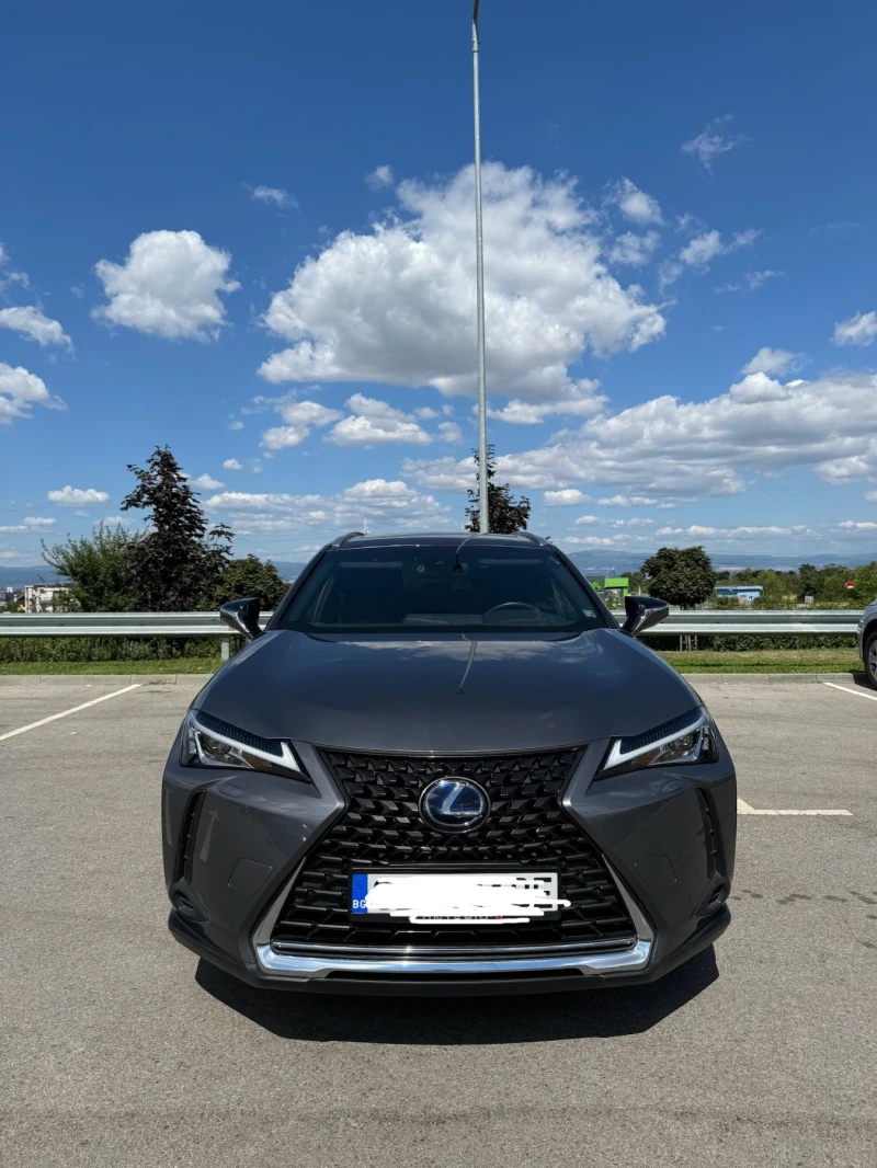 Lexus UX 250h 4x4, снимка 1 - Автомобили и джипове - 47186209