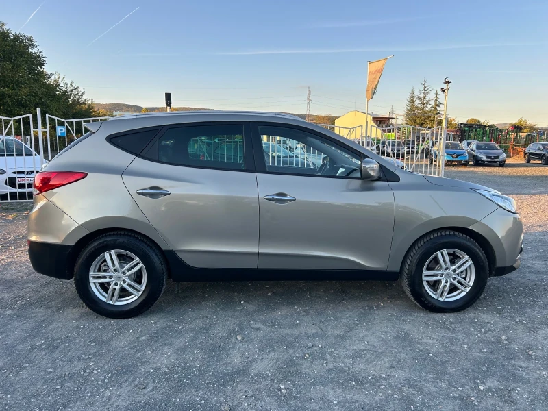 Hyundai IX35 2.0 - 184 * АВТОМАТИК* PREMIUM LUX * 4X4, снимка 4 - Автомобили и джипове - 47596047