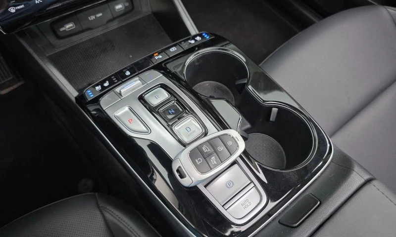 Hyundai Tucson Gasoline 1.6 Turbo 2WD Premium, снимка 9 - Автомобили и джипове - 52069709