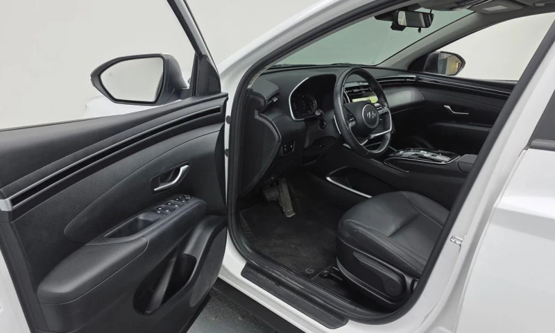 Hyundai Tucson Gasoline 1.6 Turbo 2WD Premium, снимка 10 - Автомобили и джипове - 52069709