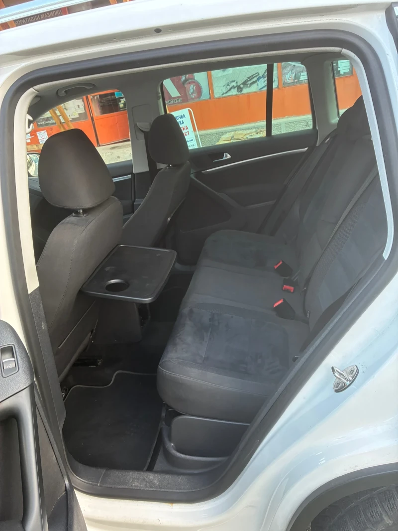VW Tiguan, снимка 5 - Автомобили и джипове - 52499968
