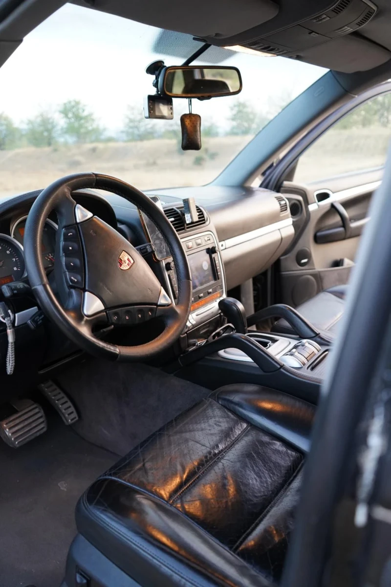 Porsche Cayenne 4.8., снимка 10 - Автомобили и джипове - 53132532