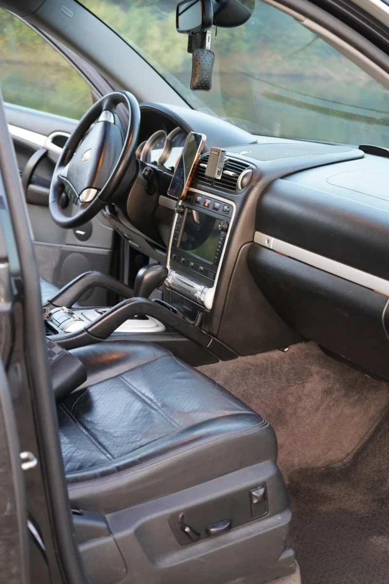 Porsche Cayenne 4.8., снимка 11 - Автомобили и джипове - 53132532
