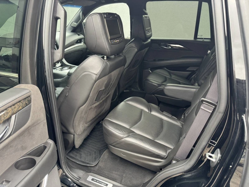 Cadillac Escalade 6.2L V8 PLATINUM, снимка 17 - Автомобили и джипове - 53390354