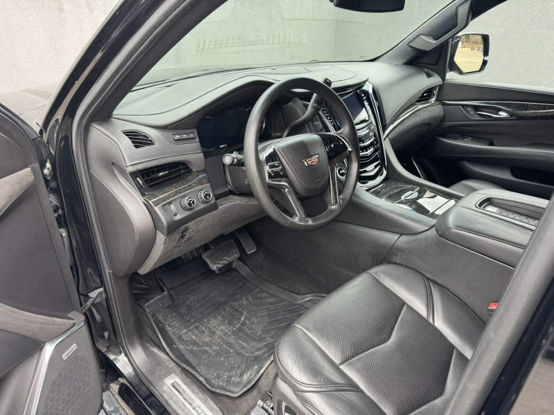 Cadillac Escalade 6.2L V8 PLATINUM, снимка 11 - Автомобили и джипове - 53390354