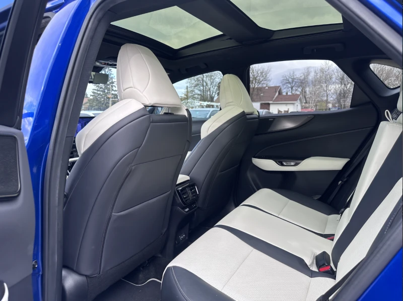 Lexus NX 350h F* SPORT* ПОДГРЕВ* ОБДУХВАНЕ* ДИСТРОНИК* 360КАМЕРА, снимка 13 - Автомобили и джипове - 53400281