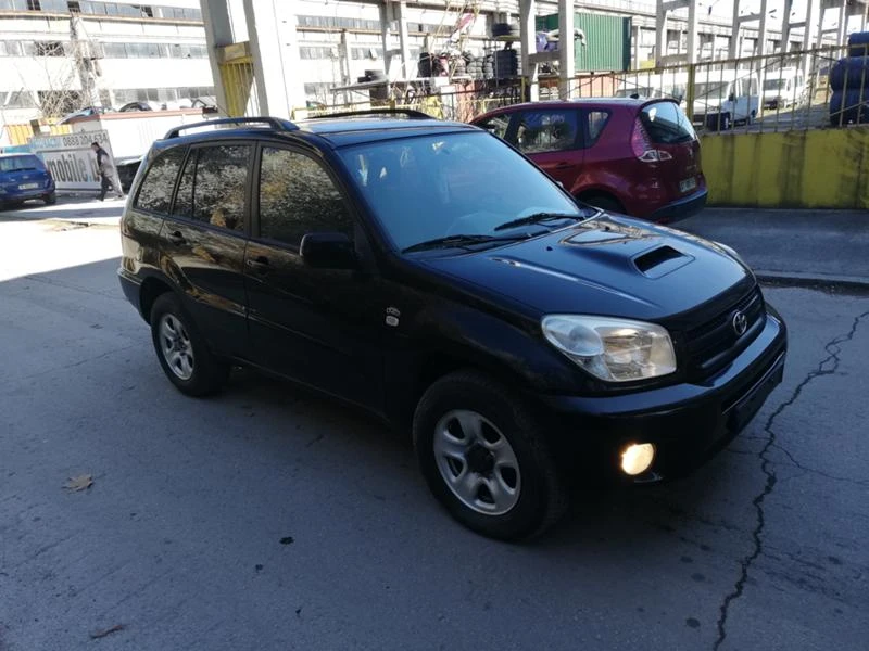 Toyota Rav4 2,0 D4D, снимка 7 - Автомобили и джипове - 23221368