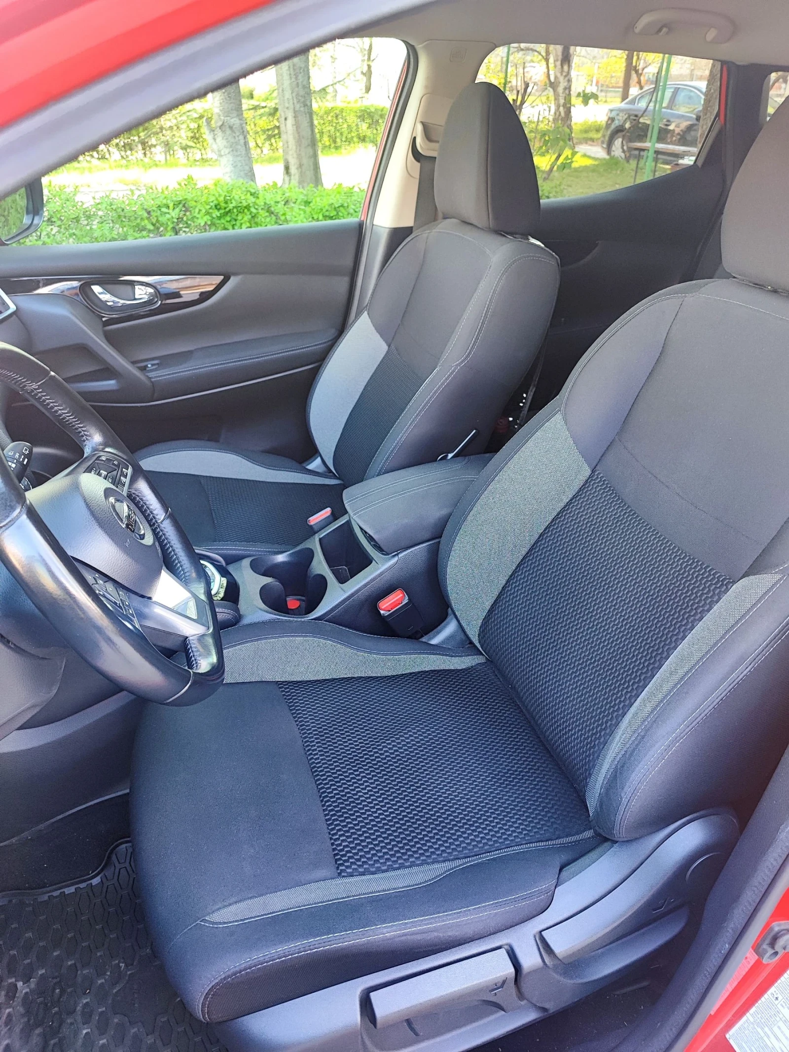 Nissan Qashqai 1.6 DCI АВТОМАТ - изображение 9