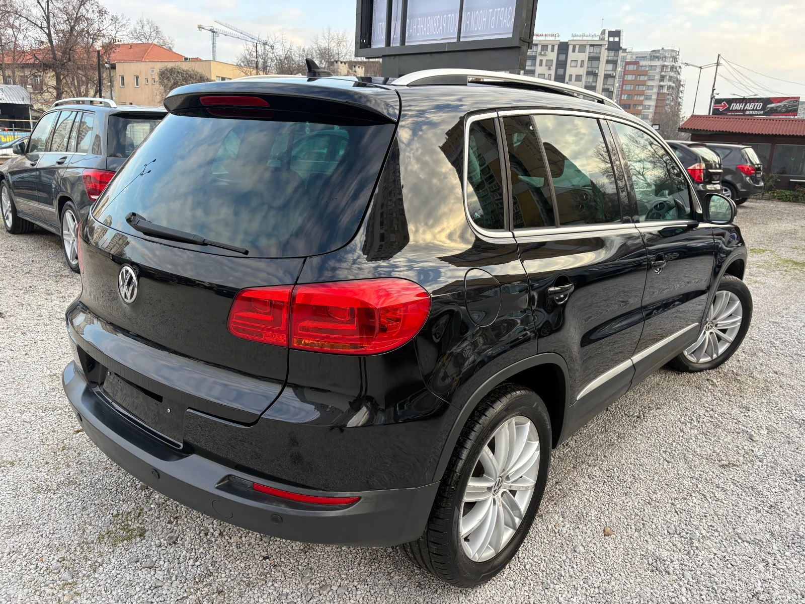 VW Tiguan 2.0TDI HIGH LINE - изображение 5