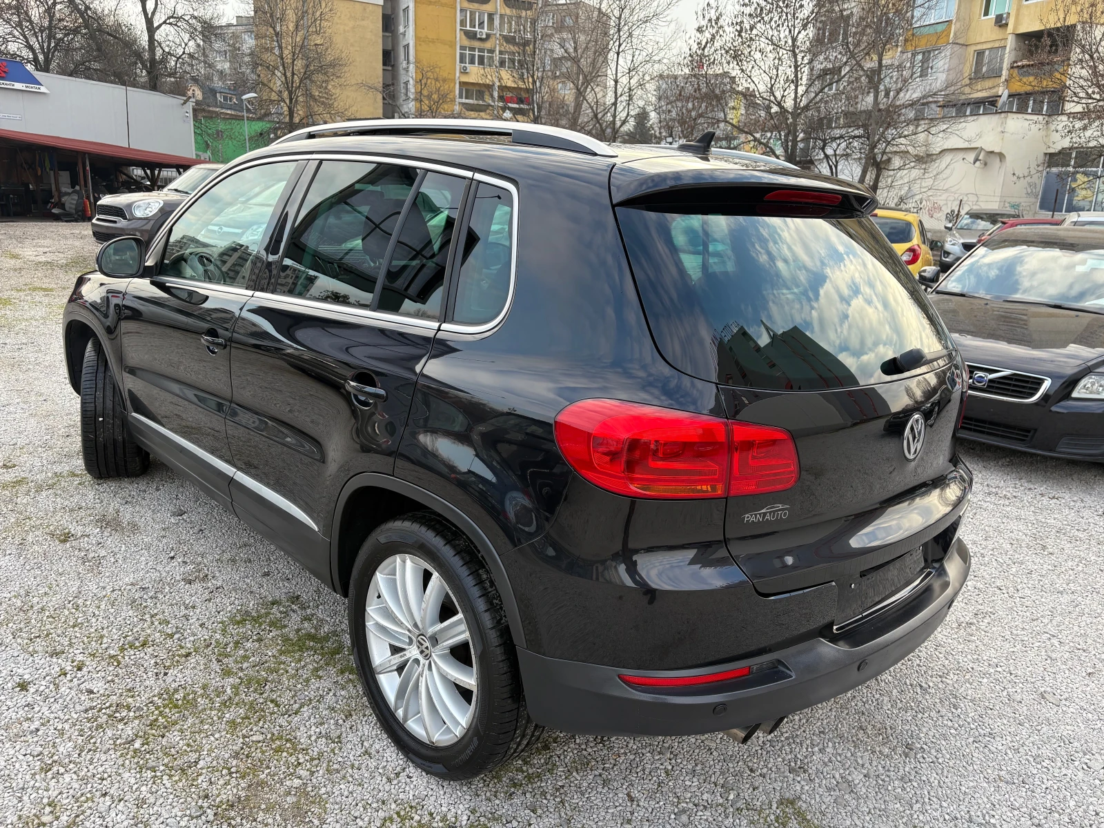 VW Tiguan 2.0TDI HIGH LINE - изображение 7