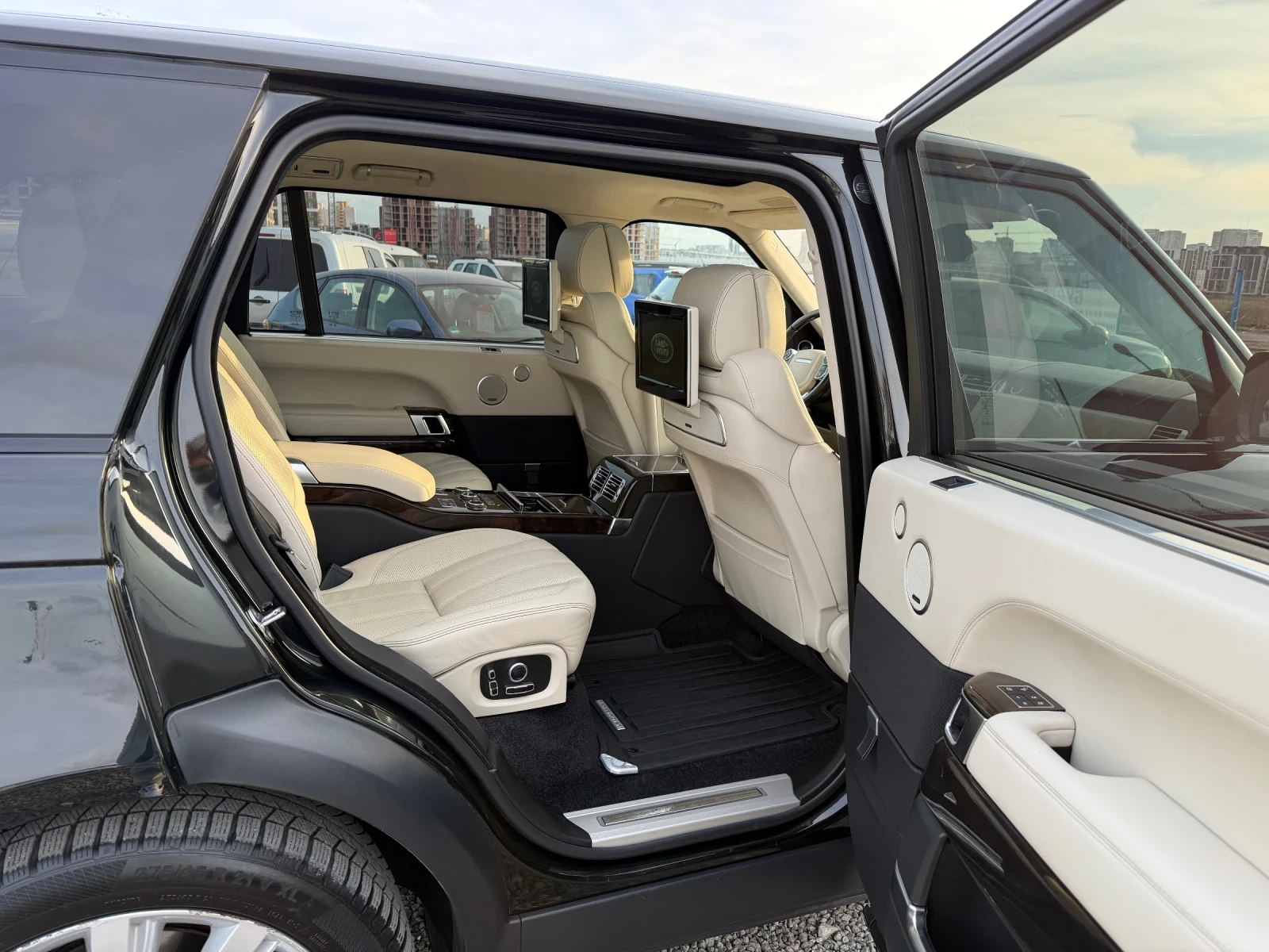 Land Rover Range rover 4.4 SDV8 LONG AUTOBIOGRAPHY 3xTV - изображение 10