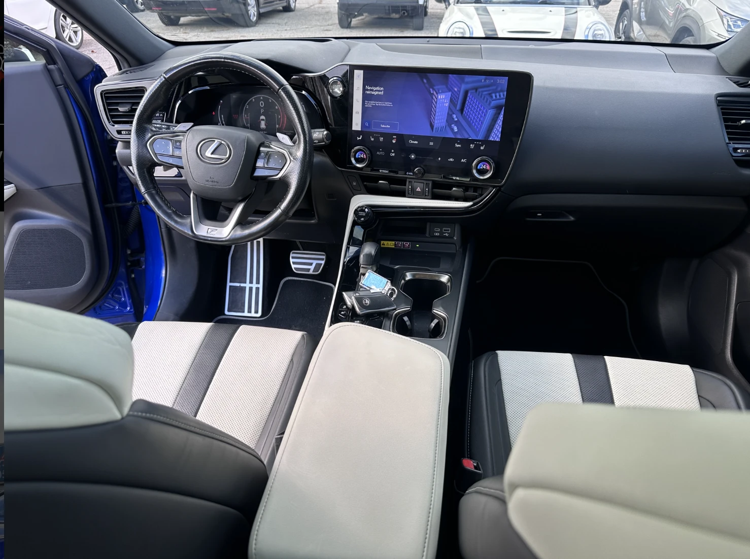 Lexus NX 350h F* SPORT* ПОДГРЕВ* ОБДУХВАНЕ* ДИСТРОНИК* 360КАМЕРА - изображение 9