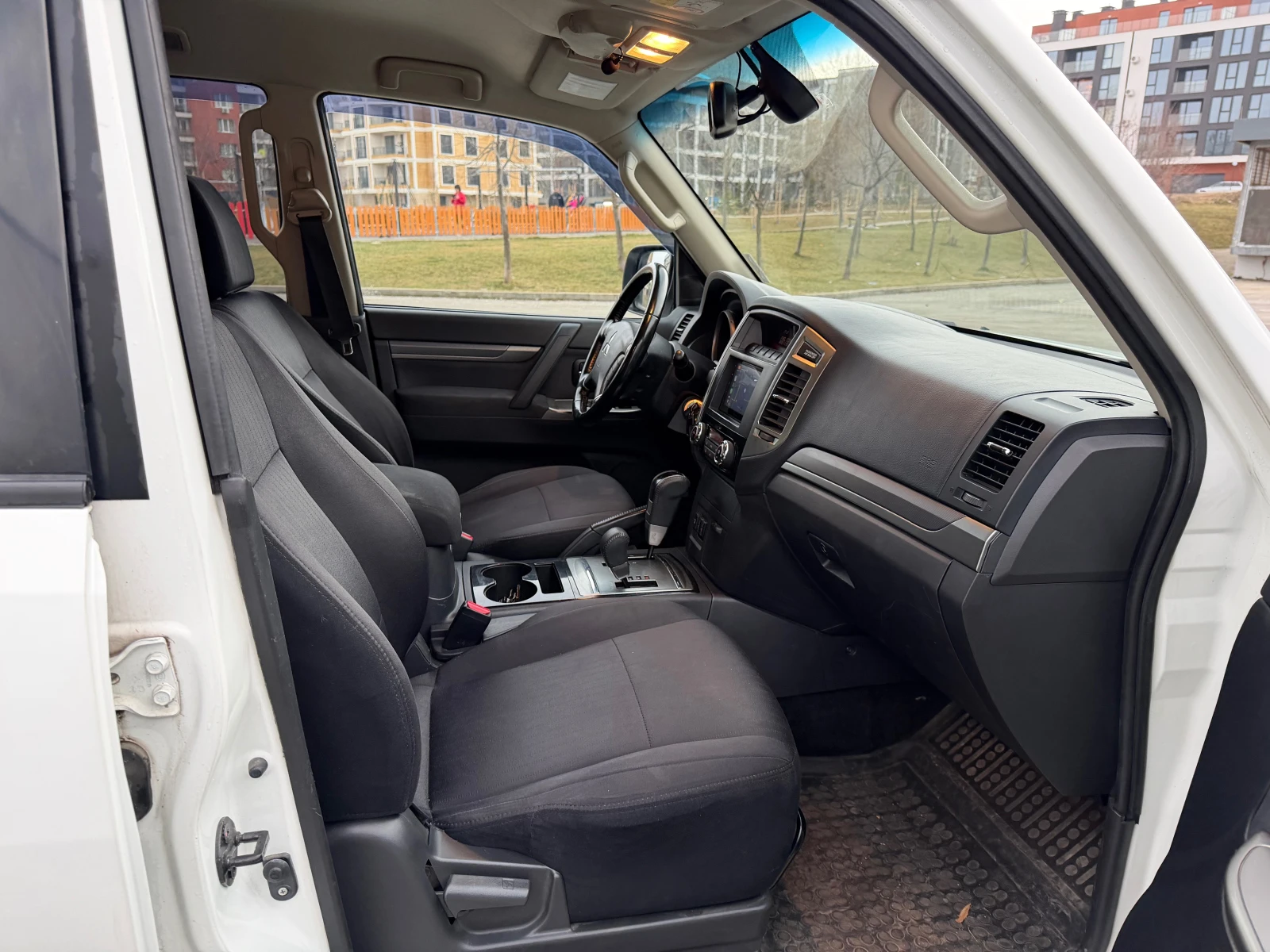 Mitsubishi Pajero V98W | Mobile.bg � ����������� 11