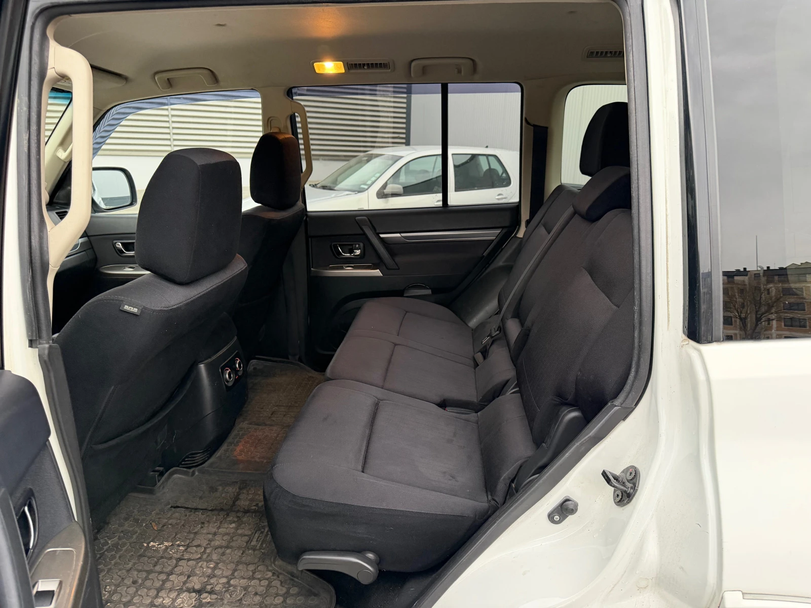 Mitsubishi Pajero V98W - изображение 5