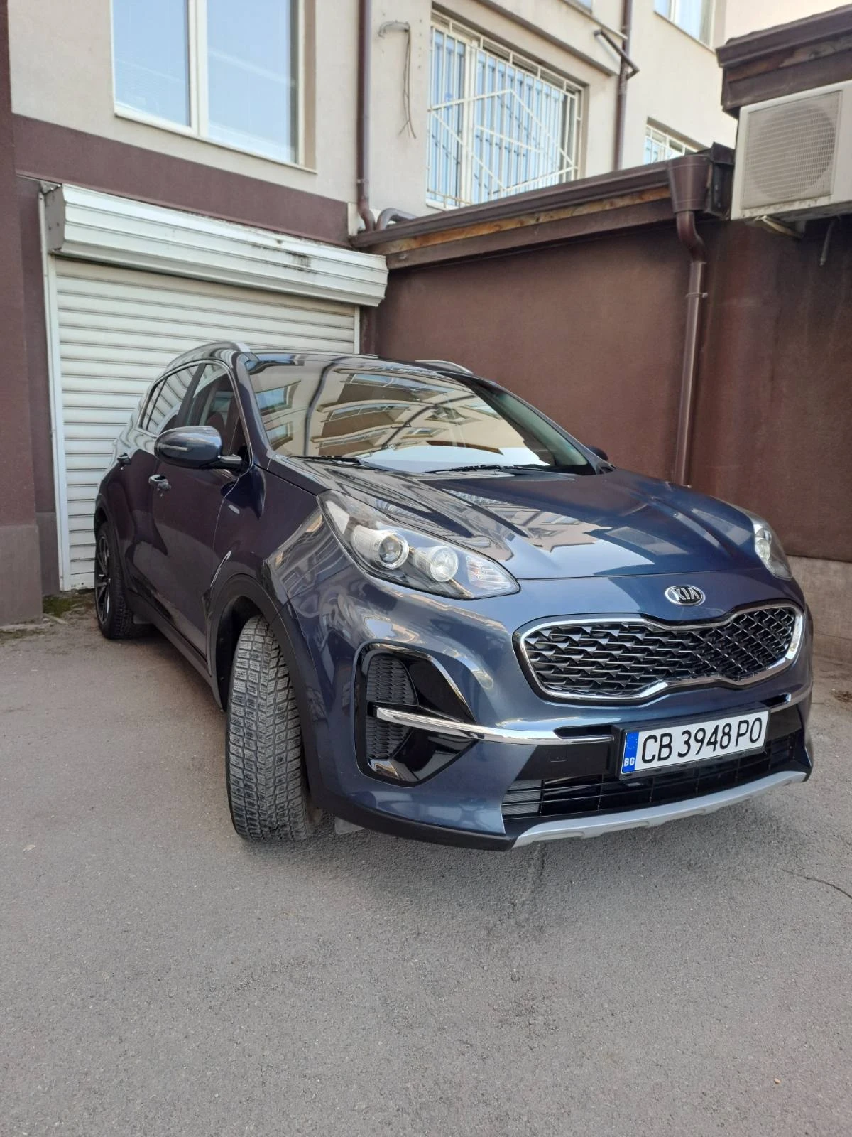 Kia Sportage 2.0 CRDI, снимка 8 - Автомобили и джипове - 54319347