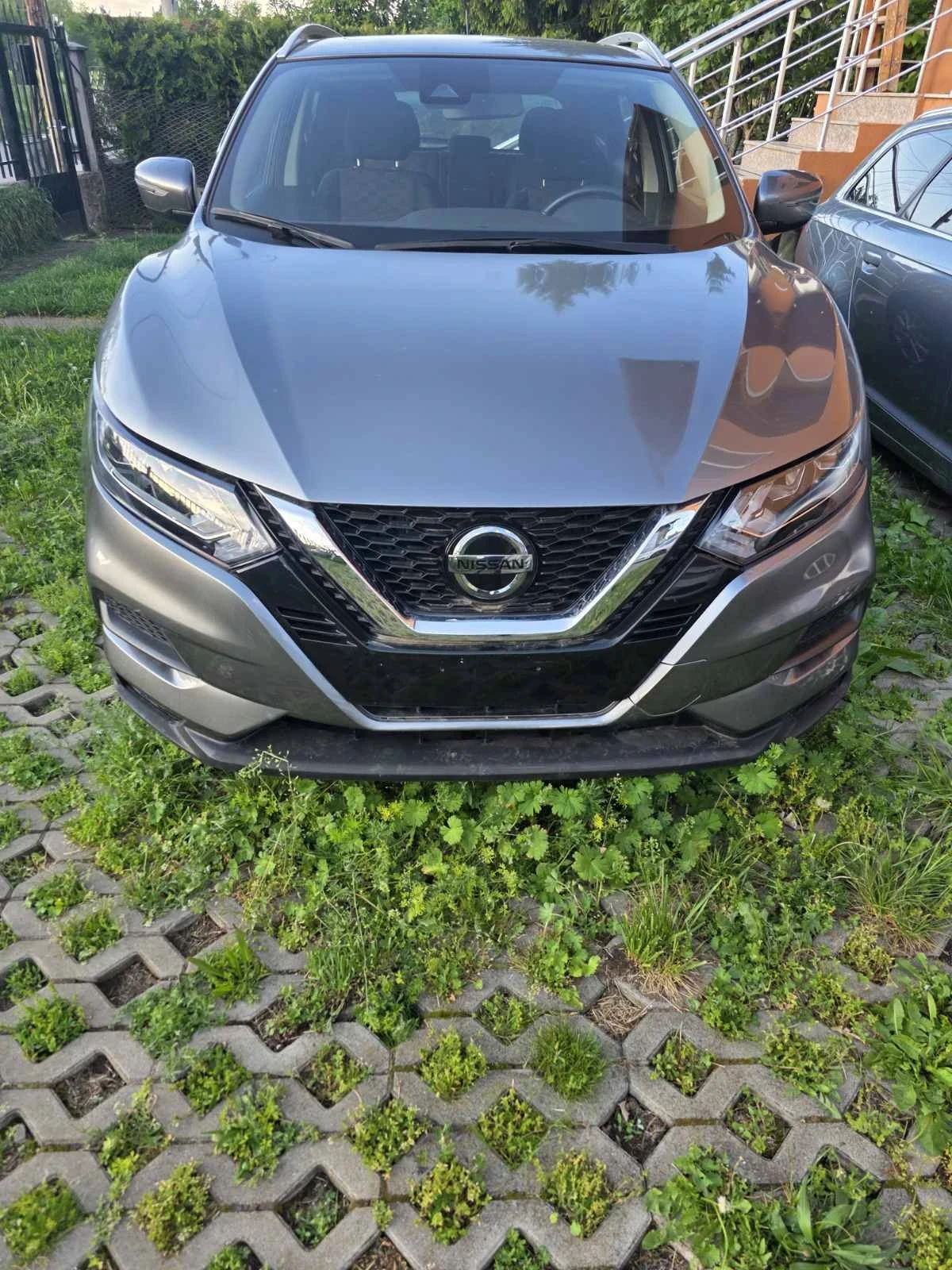 Nissan Qashqai 4x4 2.0 5700км реални