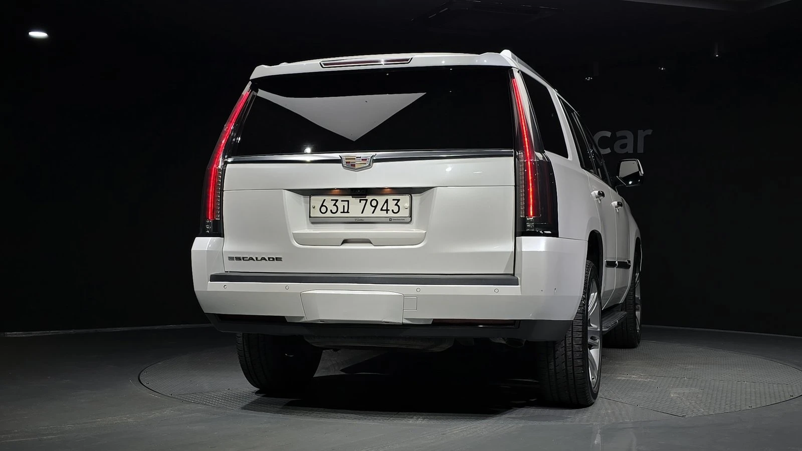 Cadillac Escalade 6.2* ЛЮК* HUD* 360* ПОДГРЕВ ВОЛАН* КРАЙНА ЦЕНА, снимка 4 - Автомобили и джипове - 55348537