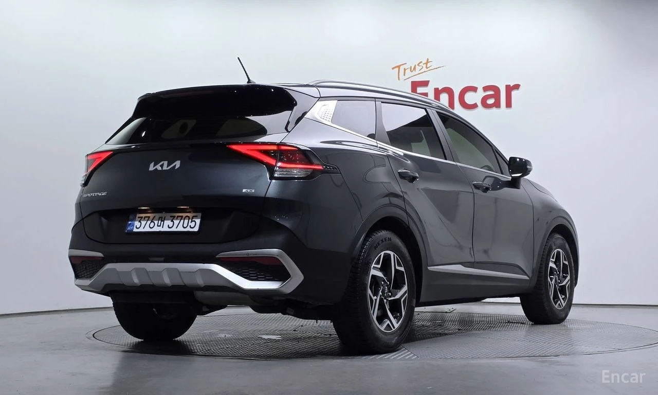 Kia Sportage 2.0D Prestige 4x4* DISTRONIC* ПОДГРЕВ* ОБДУХВАНЕ* , снимка 3 - Автомобили и джипове - 55349516