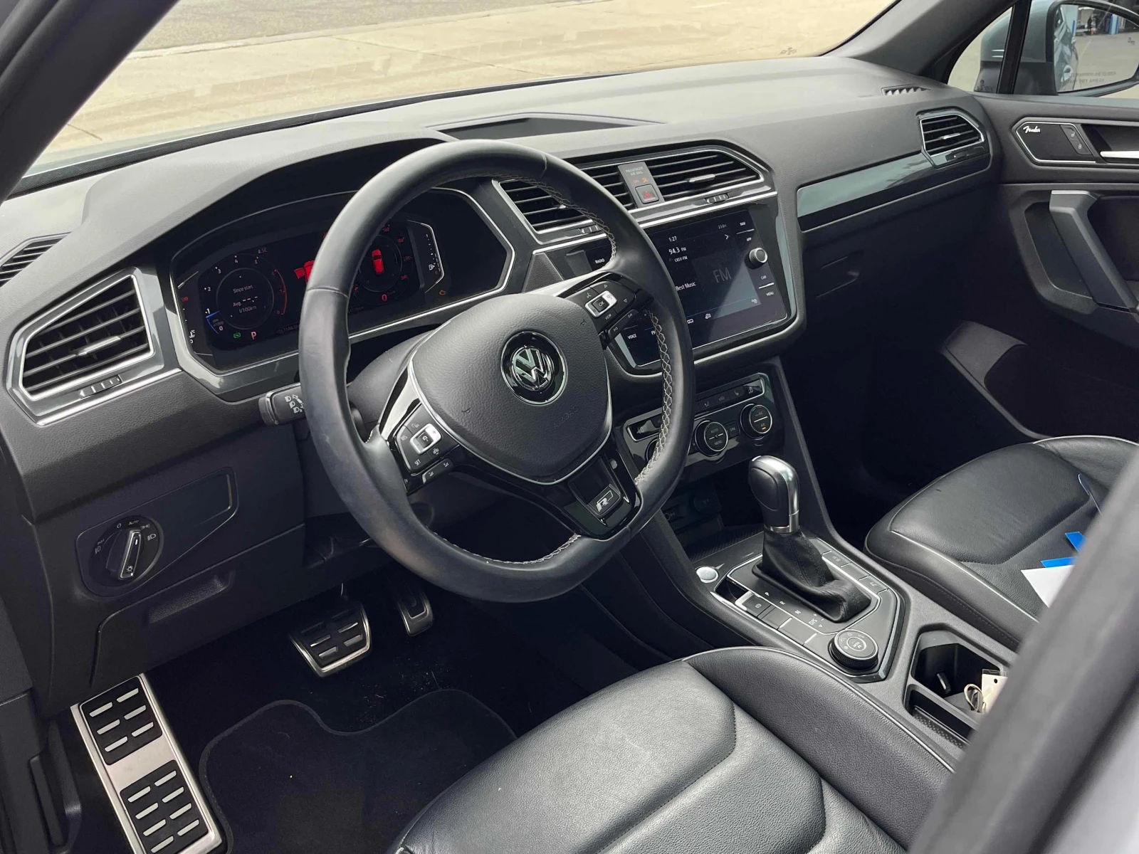 VW Tiguan Highline / CARFAX / АВТОКРЕДИТ , снимка 5 - Автомобили и джипове - 55897295