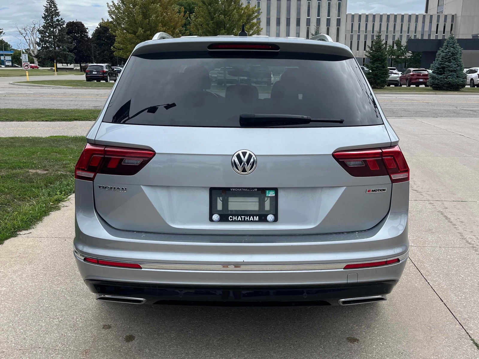 VW Tiguan Highline / CARFAX / АВТОКРЕДИТ , снимка 4 - Автомобили и джипове - 55897295