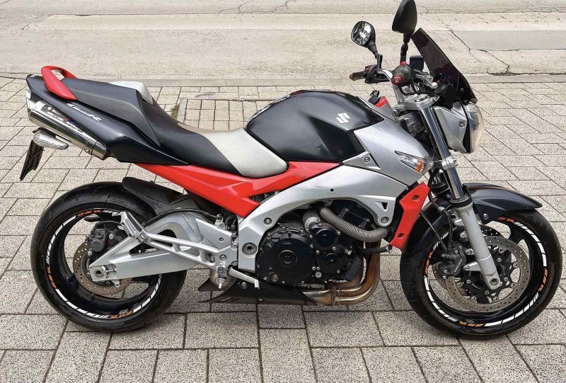Suzuki Gsr 600 Yoshimura, снимка 1 - Мотоциклети и мототехника - 44796735