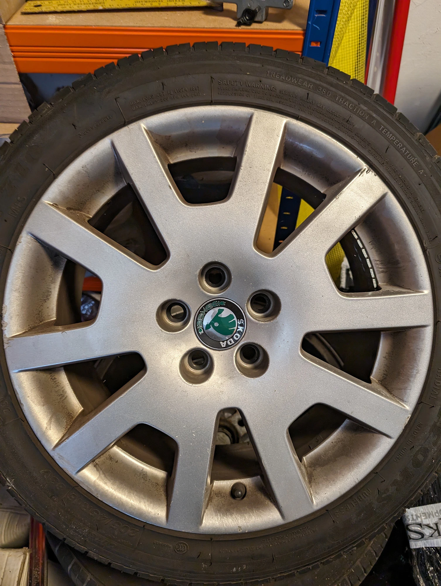    205/45R16  Skoda Fabia | Mobile.bg   1