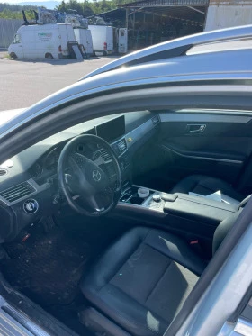 Mercedes-Benz E 350 на части, снимка 5