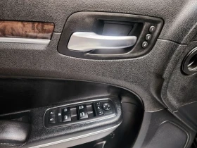 Chrysler 300c 3.0D - САМО 30% АВАНС, снимка 17
